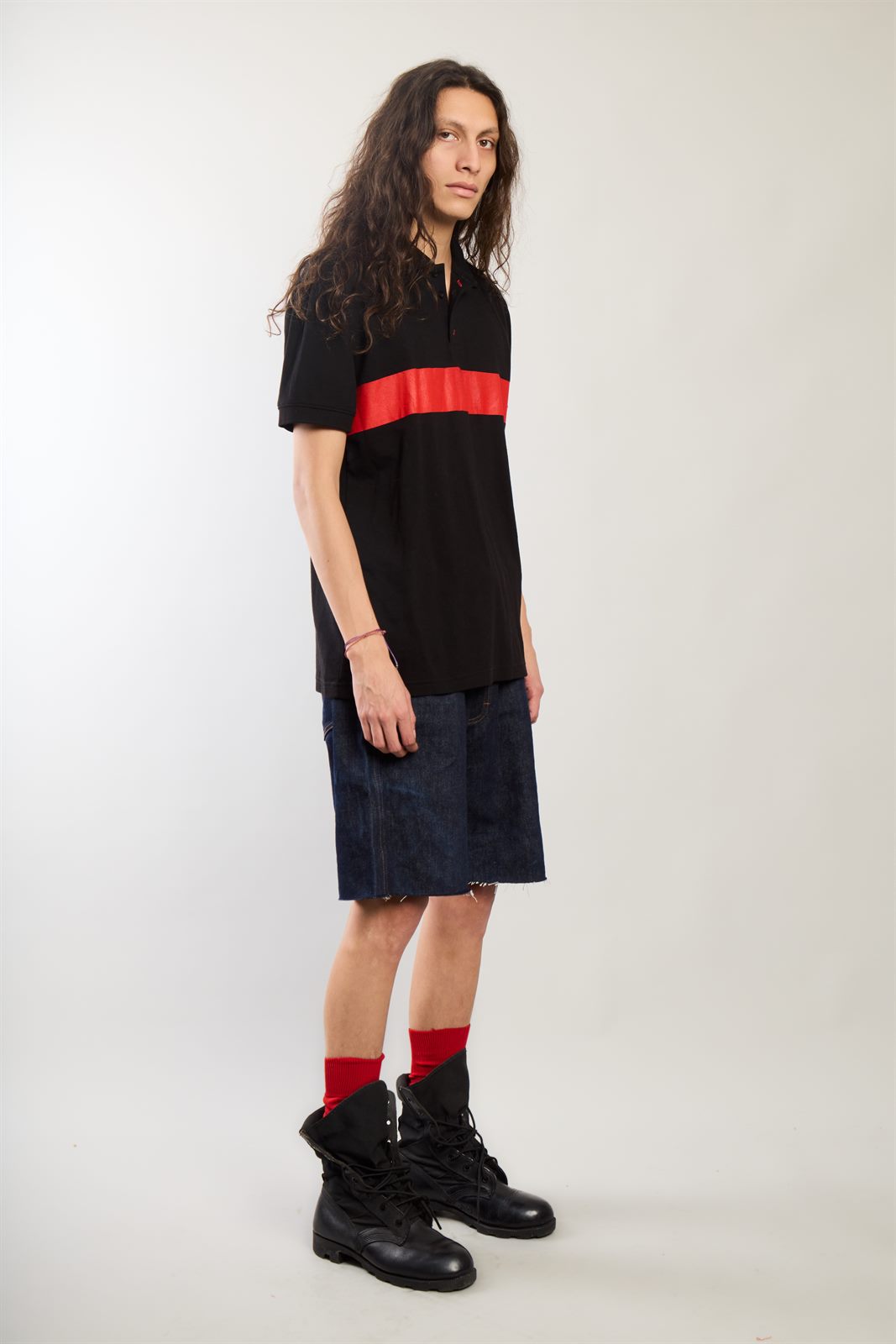 POLO BANDA negro gris